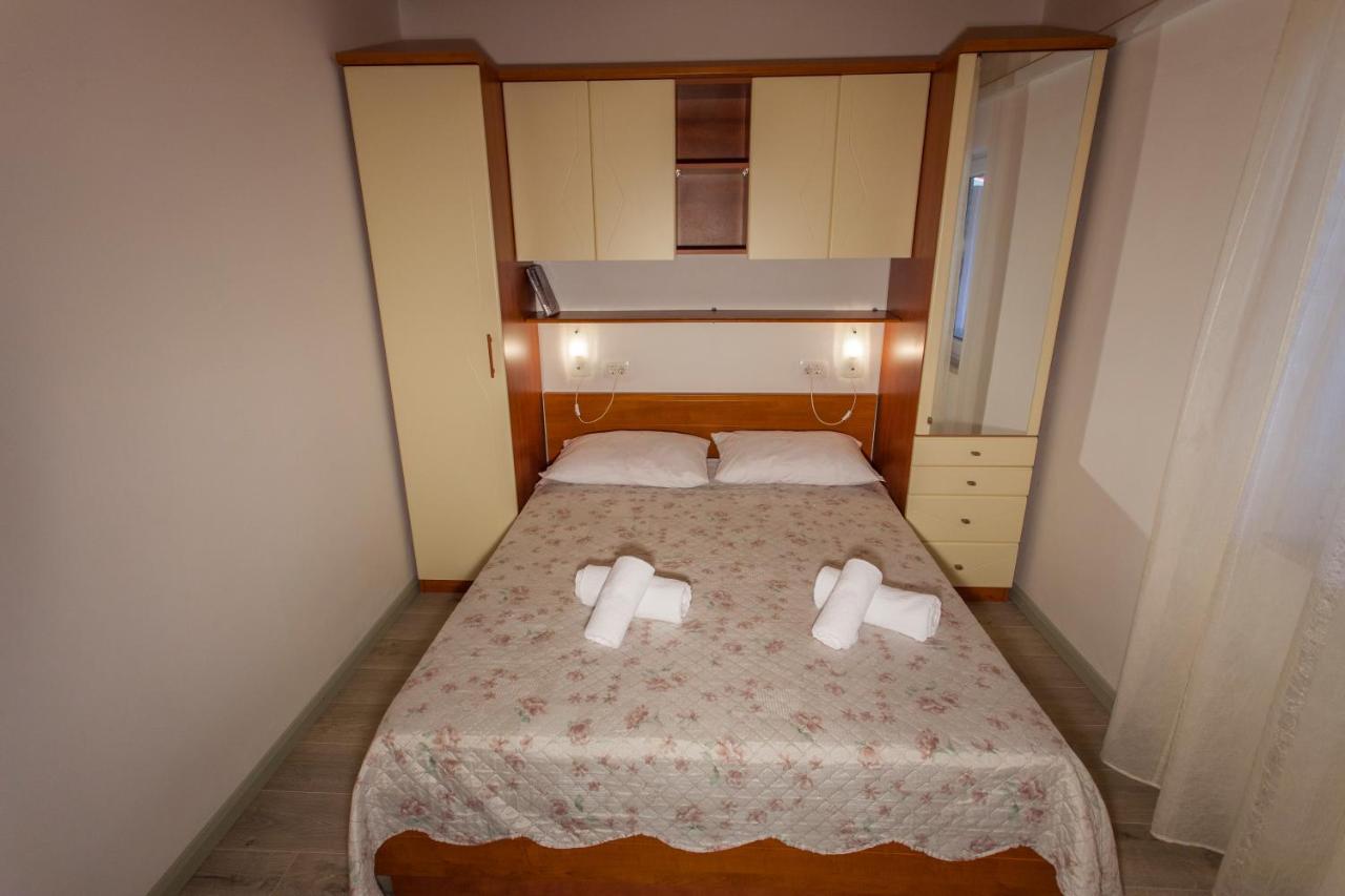 Apartman Budimir Cres Esterno foto