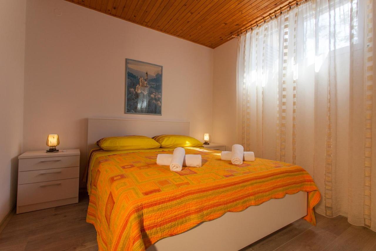 Apartman Budimir Cres Esterno foto